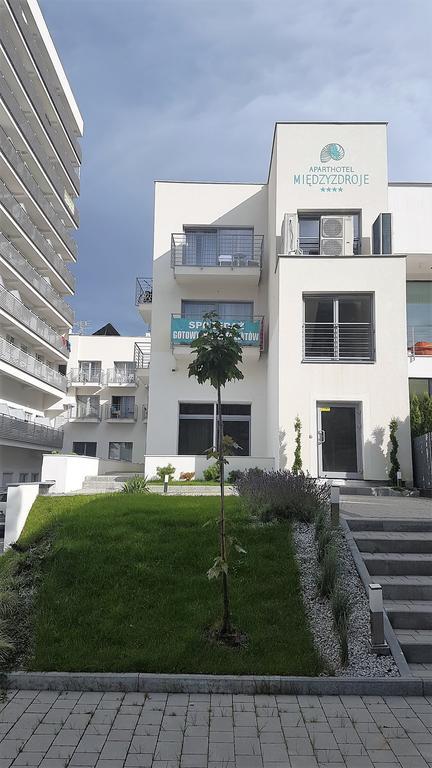 Apartament Magnolia Przy Morzu Miedzyzdroje Exterior foto
